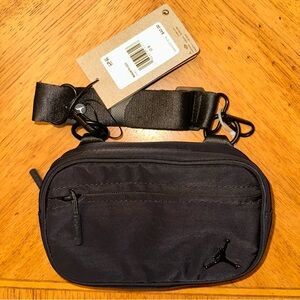Nike Jordan Alpha Camera Bag Crossbody Jumpman WA0870-023 Black New NWT